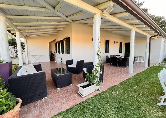 Summer House Villa *